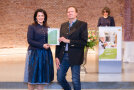 v. l. Ministerin Michaela Kaniber, Richard Eidelpes